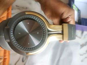 HAMMER Bash 2.0 Wireless Bluetooth Headphones