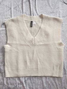 Half sleeve Crop Sweater