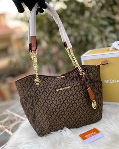 🆕️🔥MK Signature Tote Bag