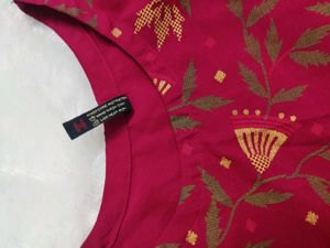 Maroon Foil Printed Kurta With Trousers