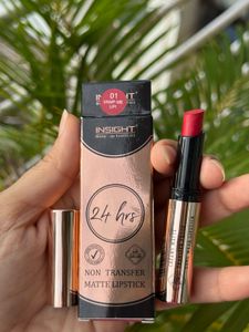 NEW! Insight 24hr Matte Non Transfer Lipstick - 01