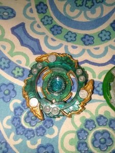 Takara Tomy Geist Fafnir Beyblade