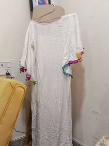 White Beautiful Umbrella Pom Sleeve