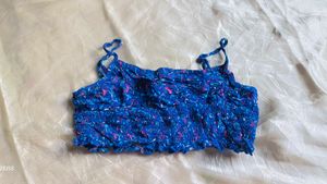 10.6.4 CUTE BLUE TOP