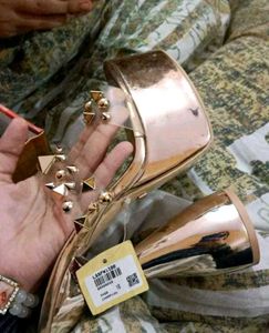 Heavy Heels 7 Inches