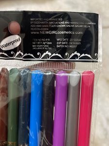 Coloured Liner For Girls