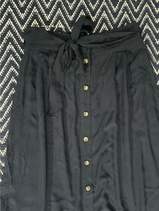 Skirt With Belt