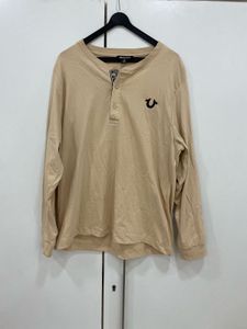 ✨ Iconic True Religion Heritage Henley 🐎🤎✨