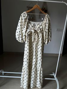Off White Polka Dot (Plus Size FIT)