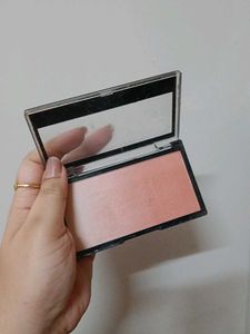 Revolution Gradient Blush