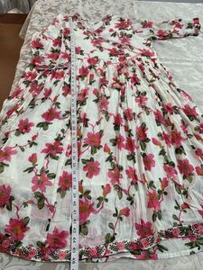 Floral Print Pant Kameez Suit