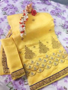 Elegant Embroidered Saree🌹❤