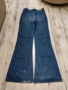 Ma2087 Sabrin bootcut jeans waist 28 inches