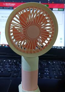 Mini Fan Portable ,rechargeable Fan Via Usb Along With Holding Stand