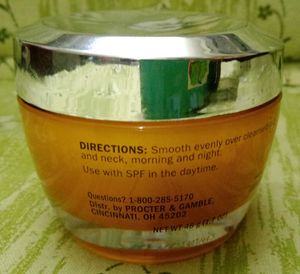 Olay Vitamin C + Peptide 24 Moisturizer