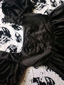 Chic Black Puff Sleeve Dress