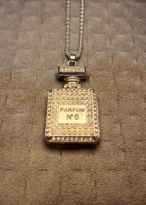 Parfum Diamond Necklace
