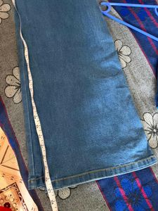 Knees Cut Wide Leg Jeans