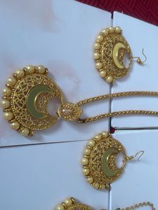 Elegant Gold-Toned Jewelry Set