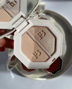 Fenty Beauty killawat duo :- lightenin