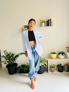 H&M Light Blue Blazer & Jeans Outfit