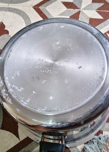 7.5&#34;Presar Cooker Aluminum