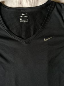 WOMENS NIKE TSHIRT