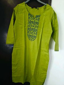 Green Embroidered Kurta