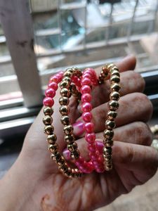 Flexible bracelet wrap around.