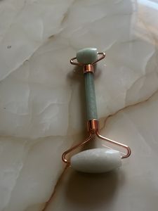 Brand New Face Roller Or Massager