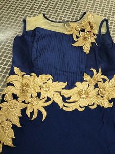 Beautiful Kurta With Golden Leggings
