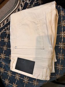 Zara Off-White Denim Jeans