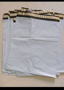 20 Shipping Lables&amp;20 bags