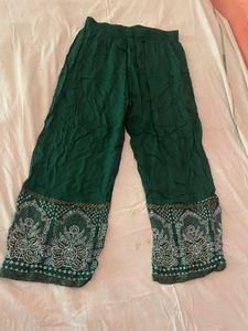 Women Green Kurti Pant With Dupatta