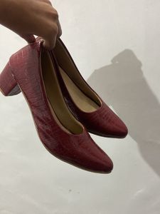2 Bottom Heels In Wine And Cream Shade