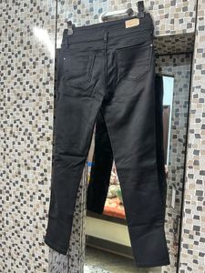 Black Jeans Comfortable And Slim Look High Waist