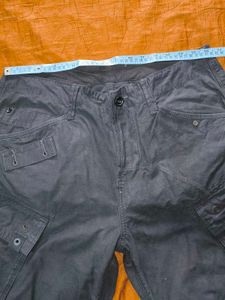 G-Star &#39;Rovic&#39; Cargo Shorts (Faded Black)