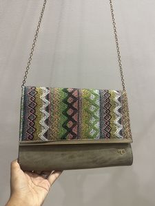 Madame Sling Bag