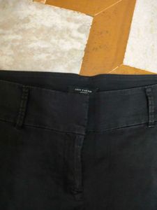 Black Capri Pants