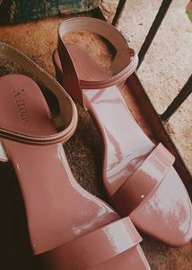 PINK SANDALS💗
