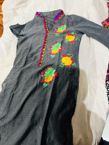Embroidered Women's Kurta