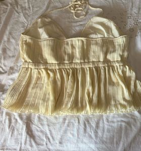 FOREVER 21 BEAUTIFUL PLEATED TOP