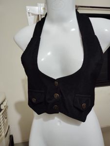 Black Fitted Crop Top