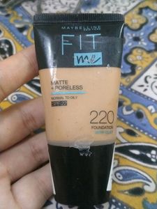 Maybelline Foundation 22