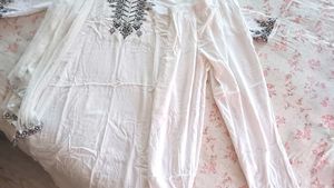 Super comfy white kurti set! 🤍