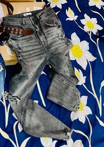 Zara Grey Distressed Jeans