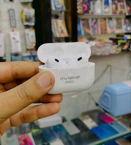 Riviera R003 Best Sound Earbuds
