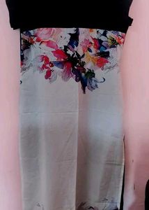 Stylish Women&#39;s Kurtas (Set of 2)