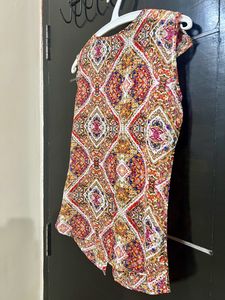 Globus elegant multicoloured print buttoned top