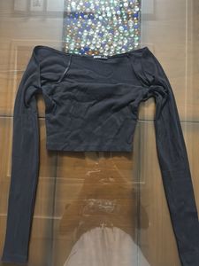 Black Square Neck Long Sleeve Crop Top